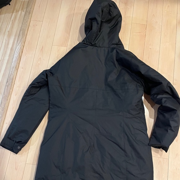 Columbia Women’s Jacket - Picture 2 of 8